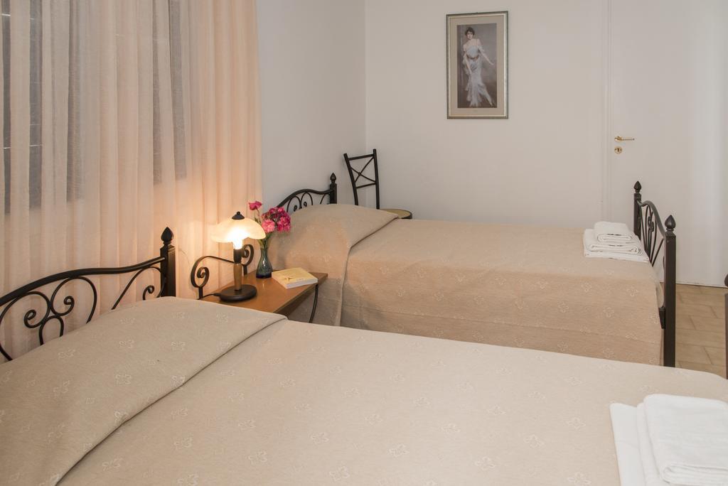 Elena Apartments Pollonia Kamer foto
